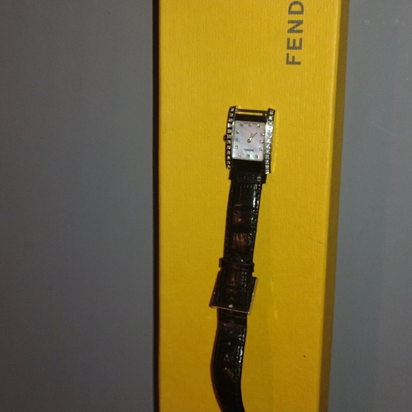 Fendi Black Leather Watch with Crystal Detailing - Picture 13 of 14